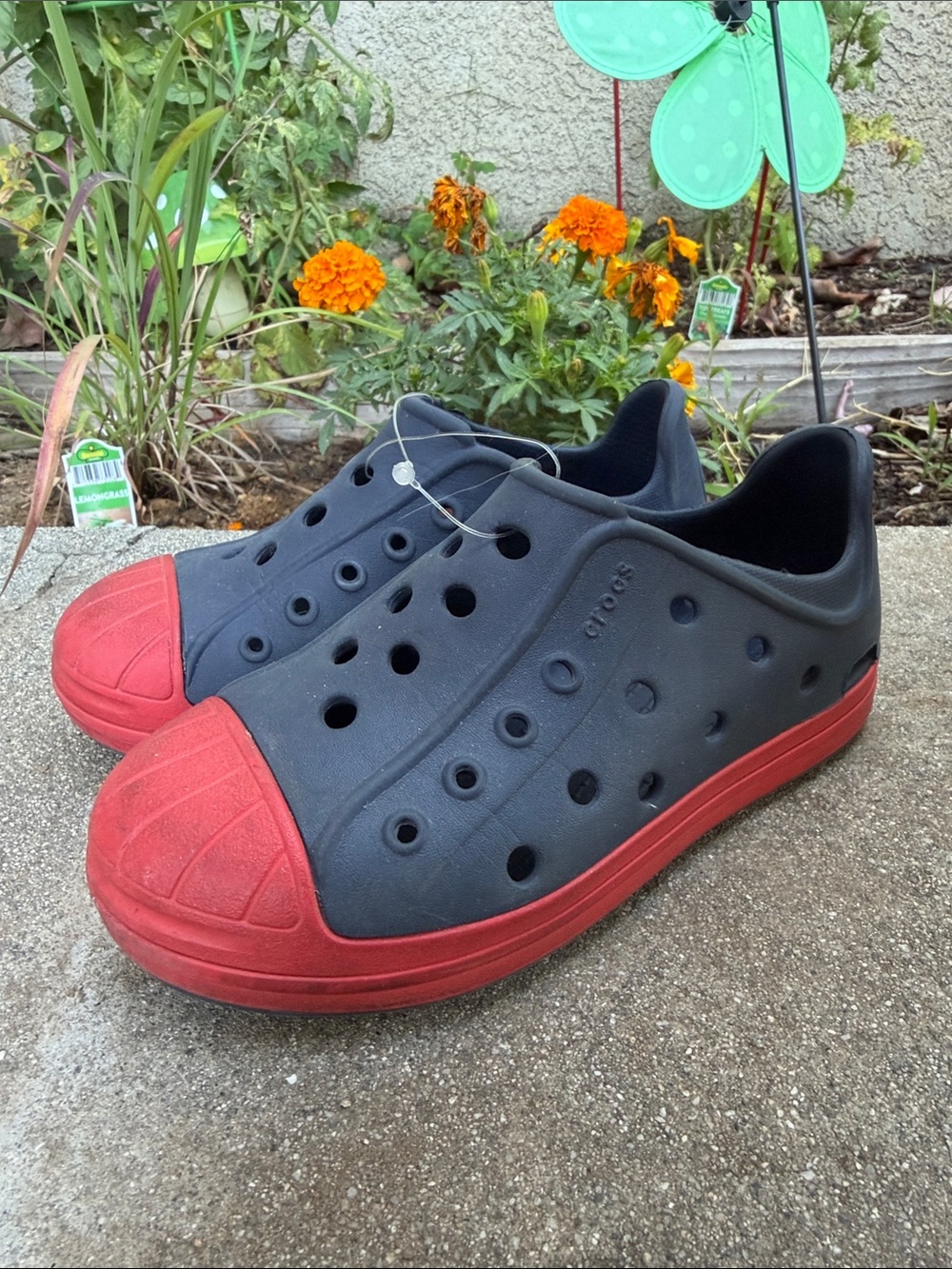 CROCS Toddler Blue and Red Bump It Slip On Shoes size 11